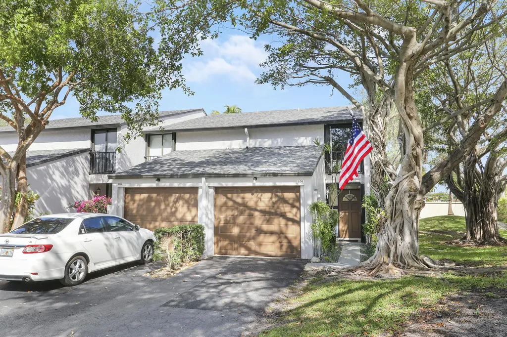 4801 NW 2nd Avenue Boca Raton FL 33431