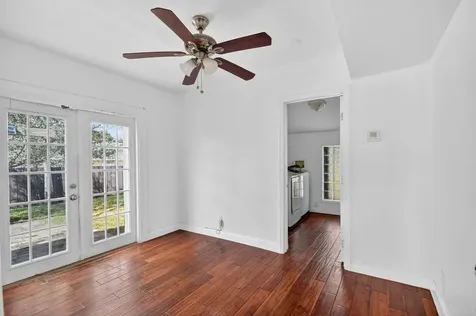 1011 W Lakewood Road West Palm Beach FL 33405