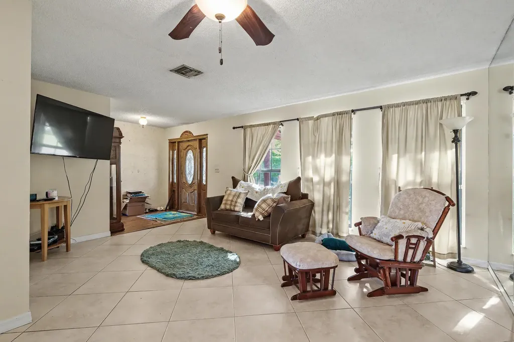 8231 NW 6th Court Coral Springs FL 33071
