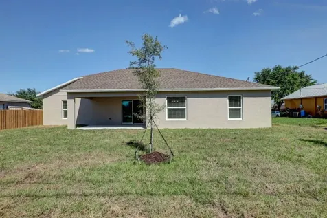 1573 SW Tiskilwa Avenue Port St Lucie FL 34953
