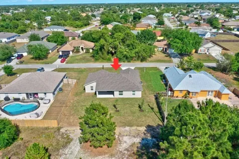 1573 SW Tiskilwa Avenue Port St Lucie FL 34953
