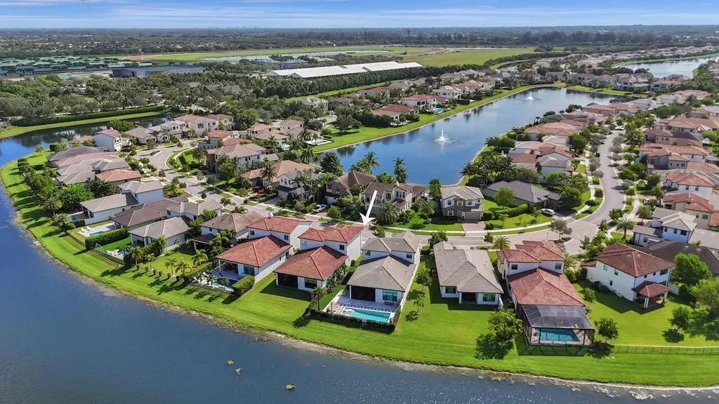 8355 Grand Prix Lane Boynton Beach FL 33472