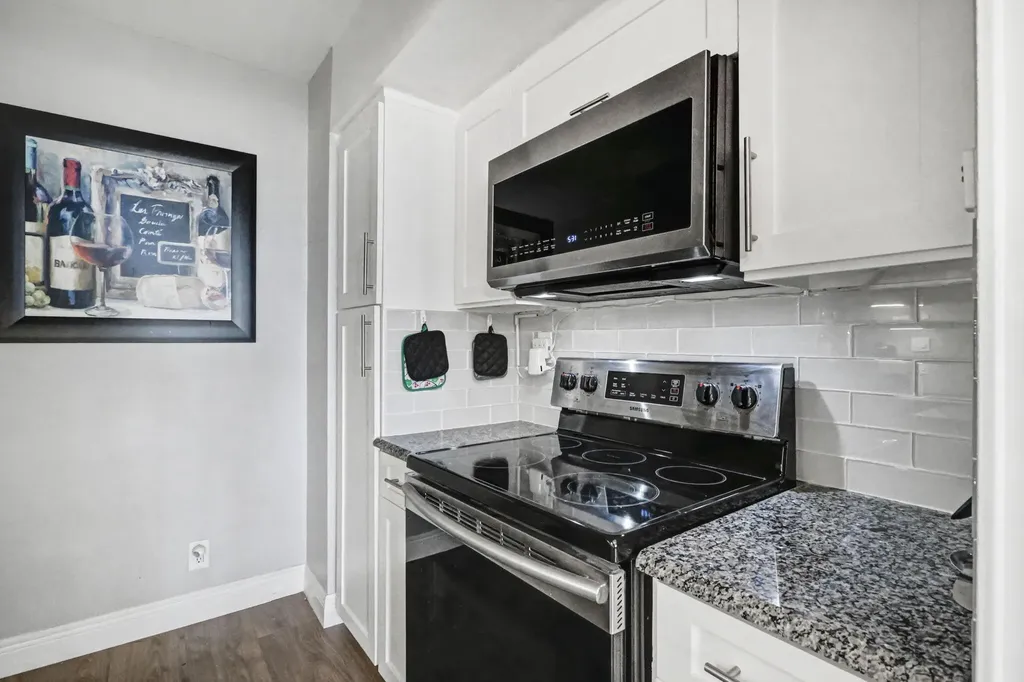 3333 NE 34th Street Fort Lauderdale FL 33308