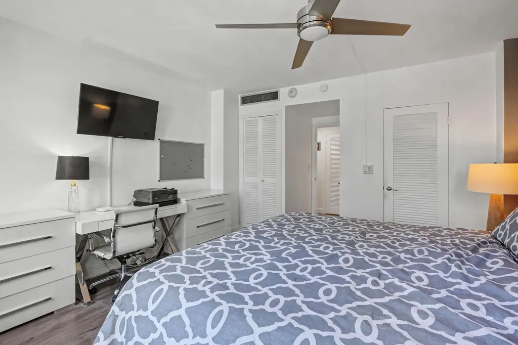 3333 NE 34th Street Fort Lauderdale FL 33308