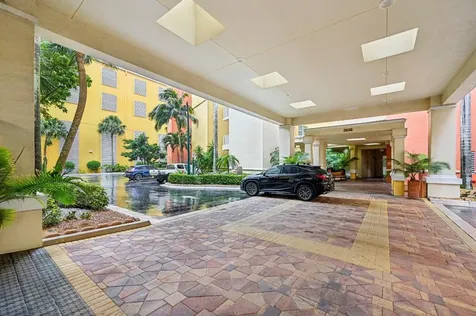 2650 Lake Shore Drive Riviera Beach FL 33404