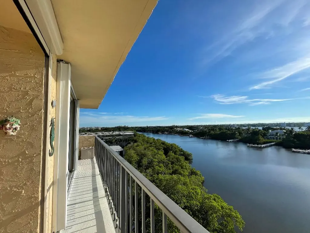 3581 S Ocean Boulevard South Palm Beach FL 33480