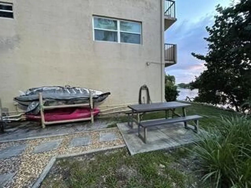 3581 S Ocean Boulevard South Palm Beach FL 33480