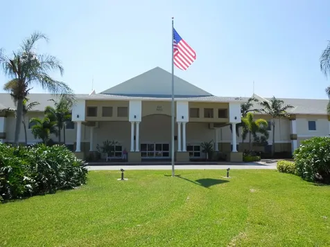 23 Kingswood B West Palm Beach FL 33417