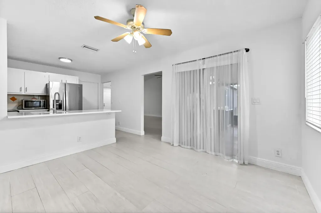 9969 Robins Nest Road Boca Raton FL 33496