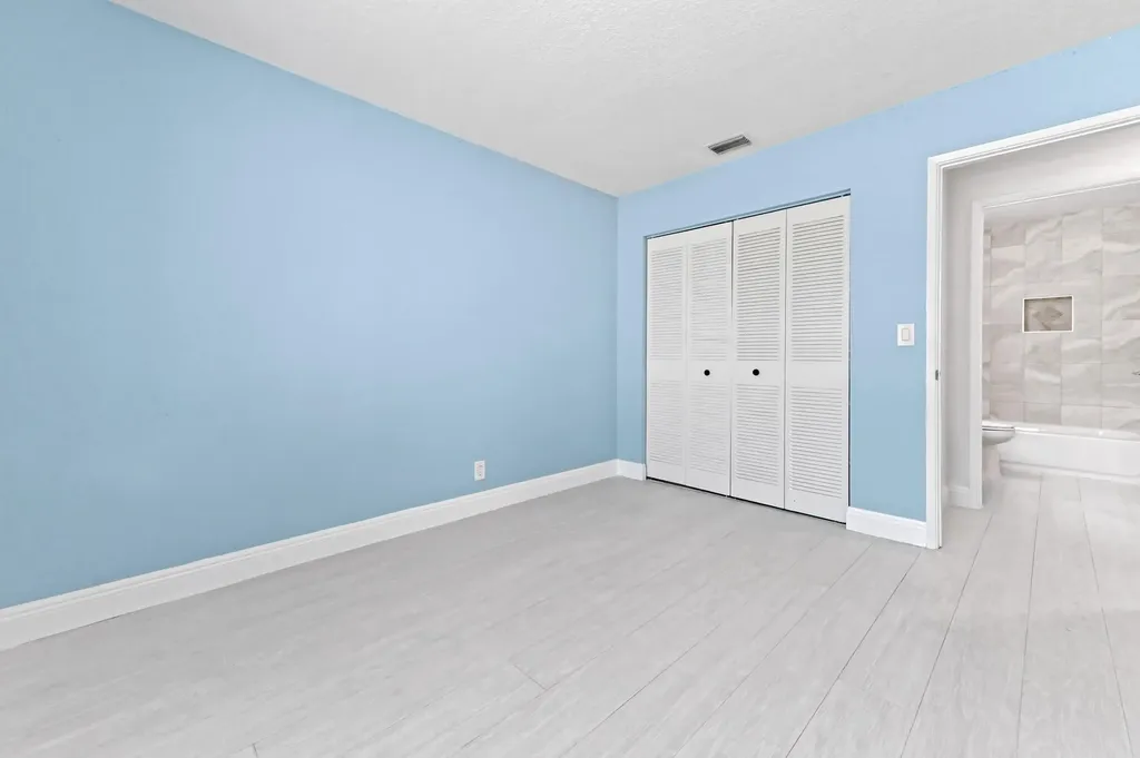 9969 Robins Nest Road Boca Raton FL 33496