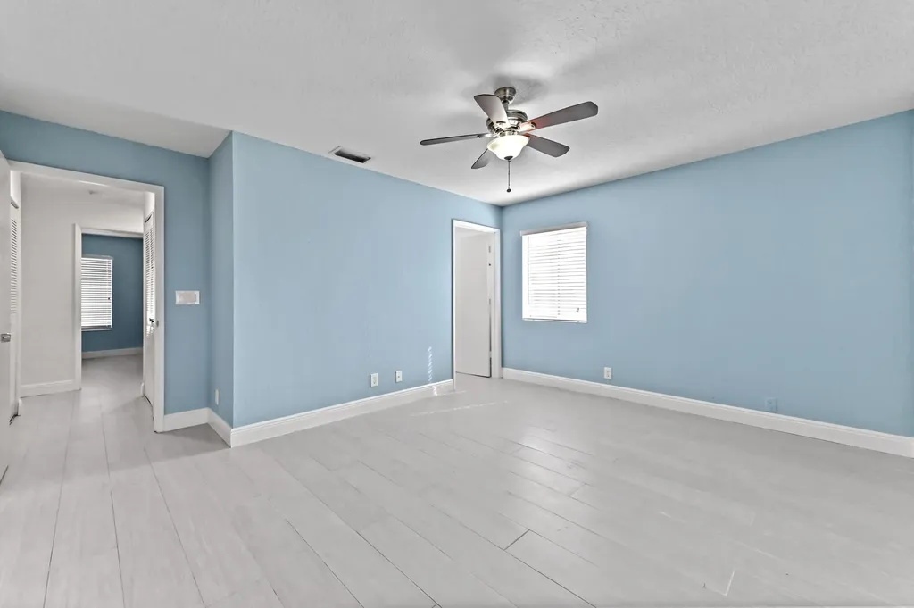 9969 Robins Nest Road Boca Raton FL 33496