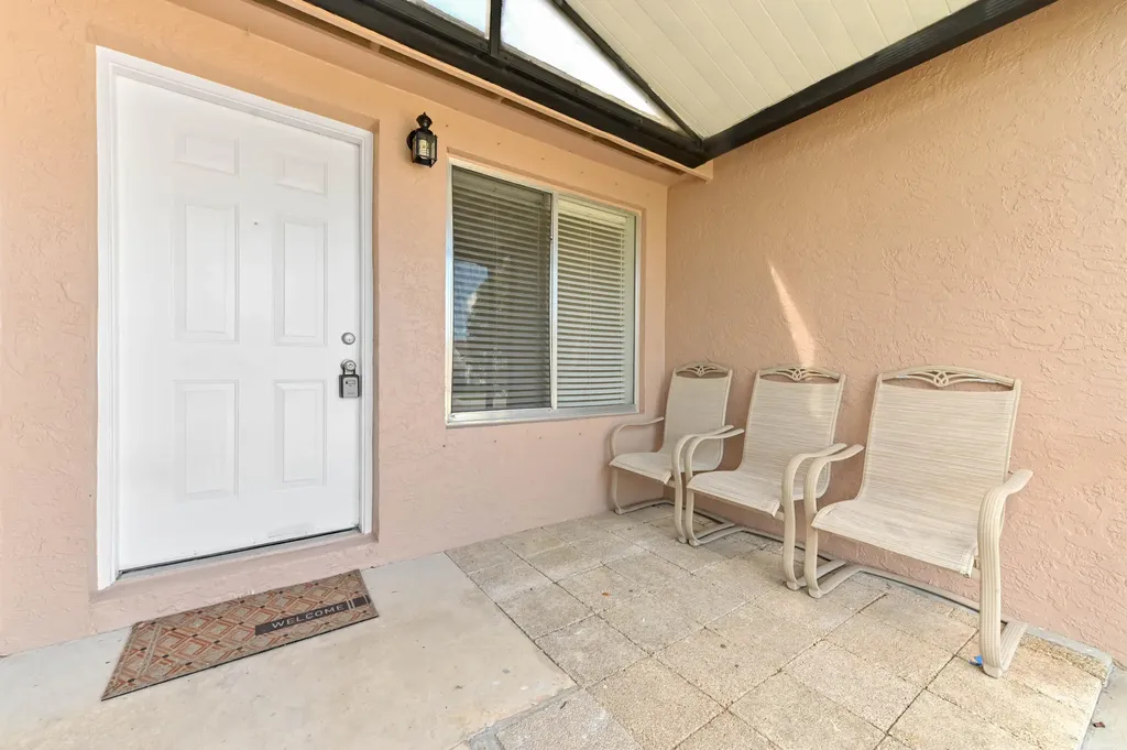9969 Robins Nest Road Boca Raton FL 33496