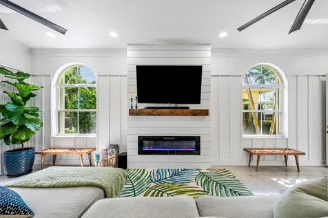 160 Barefoot Cove Hypoluxo FL 33462