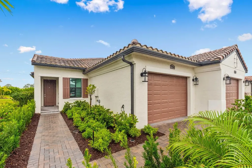 27064 SW Viterbo Way Port St Lucie FL 34986