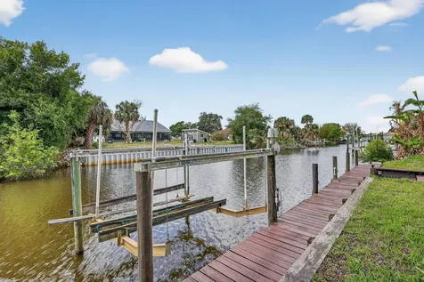 320 NE Surfside Avenue Port St Lucie FL 34983