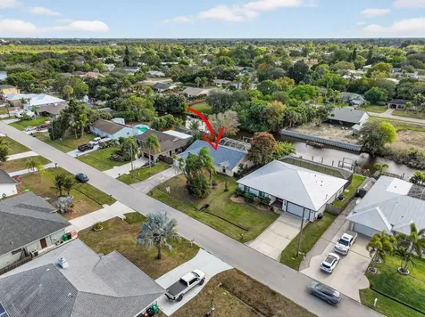 320 NE Surfside Avenue Port St Lucie FL 34983