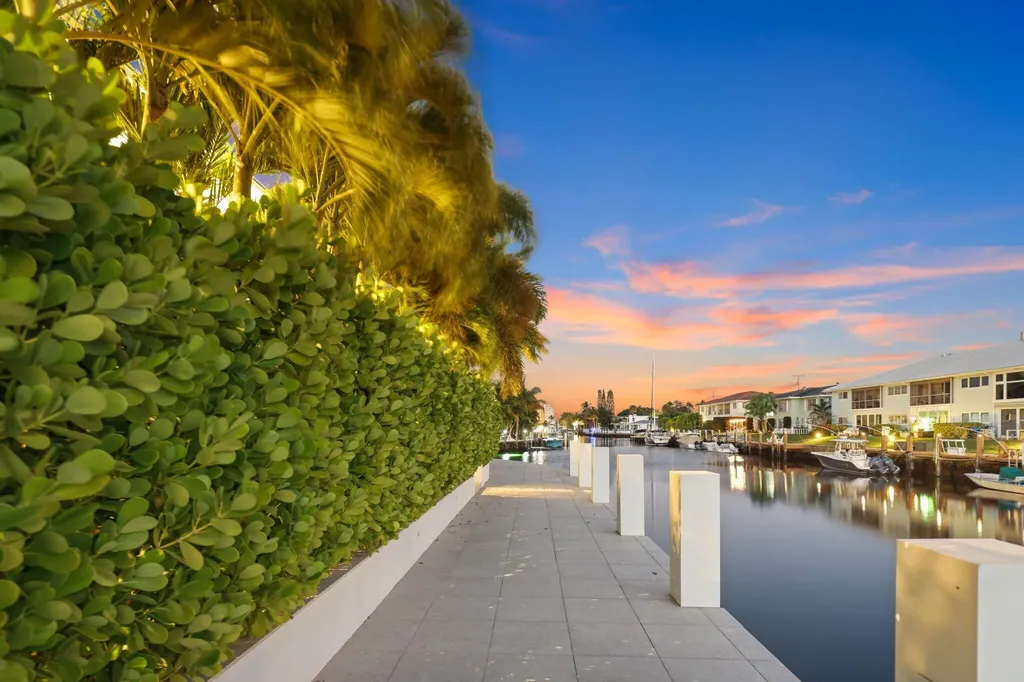 3700 NE 24th Avenue Lighthouse Point FL 33064