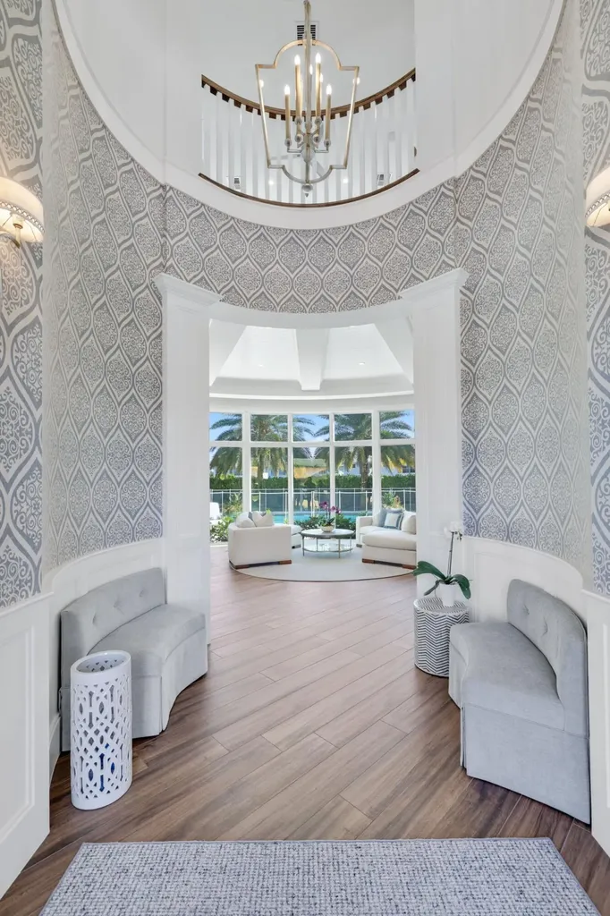 3700 NE 24th Avenue Lighthouse Point FL 33064