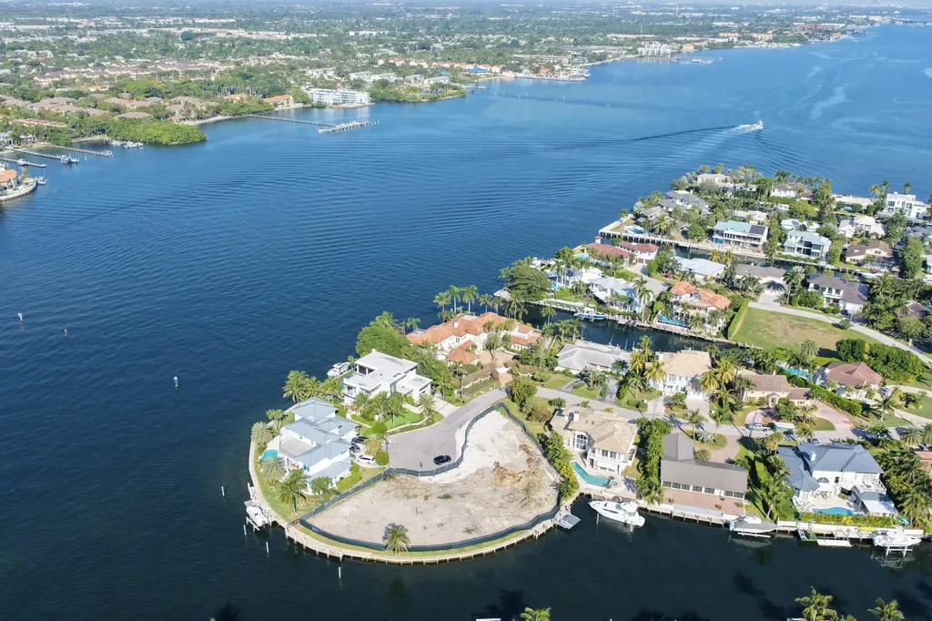 92 Island Drive S Ocean Ridge FL 33435