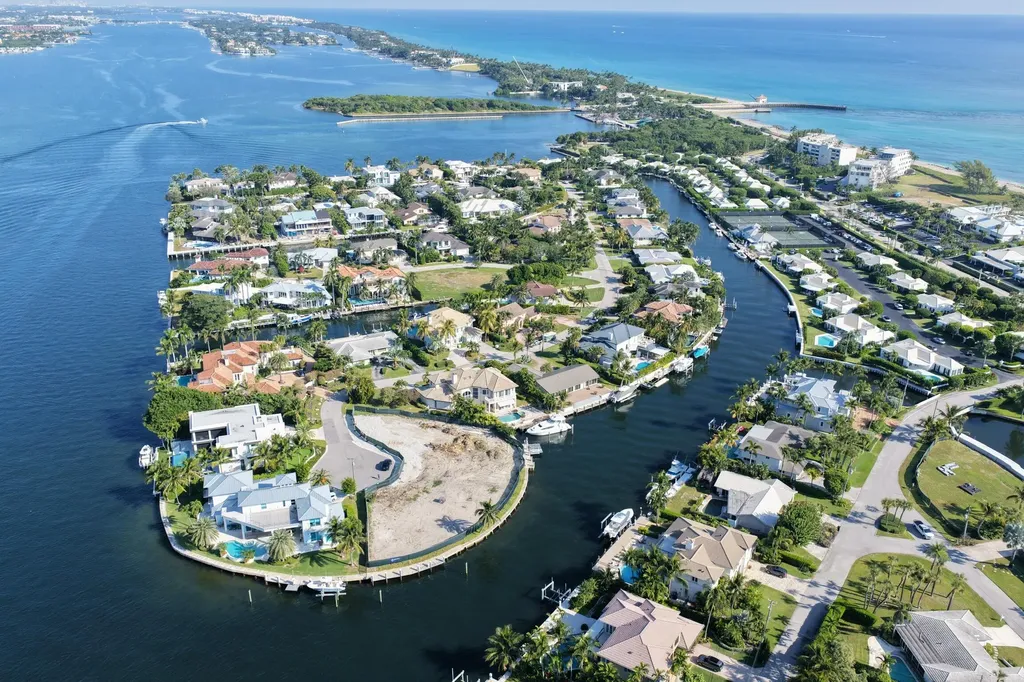 92 Island Drive S Ocean Ridge FL 33435