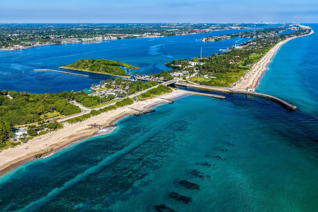 92 Island Drive S Ocean Ridge FL 33435
