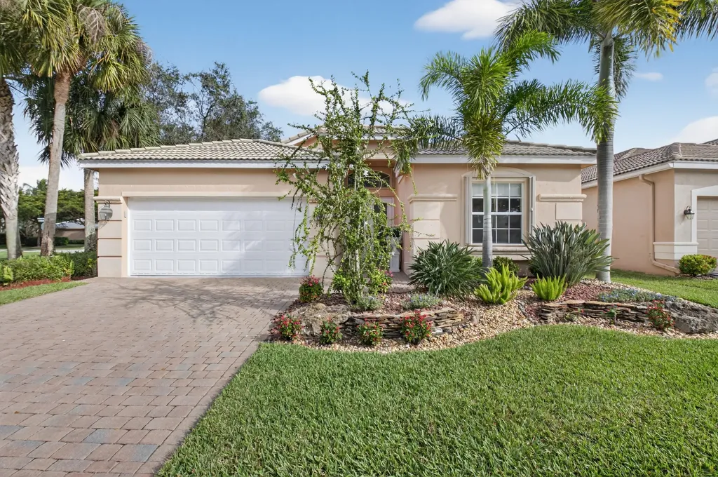 8197 Cavalli Way Lake Worth FL 33467