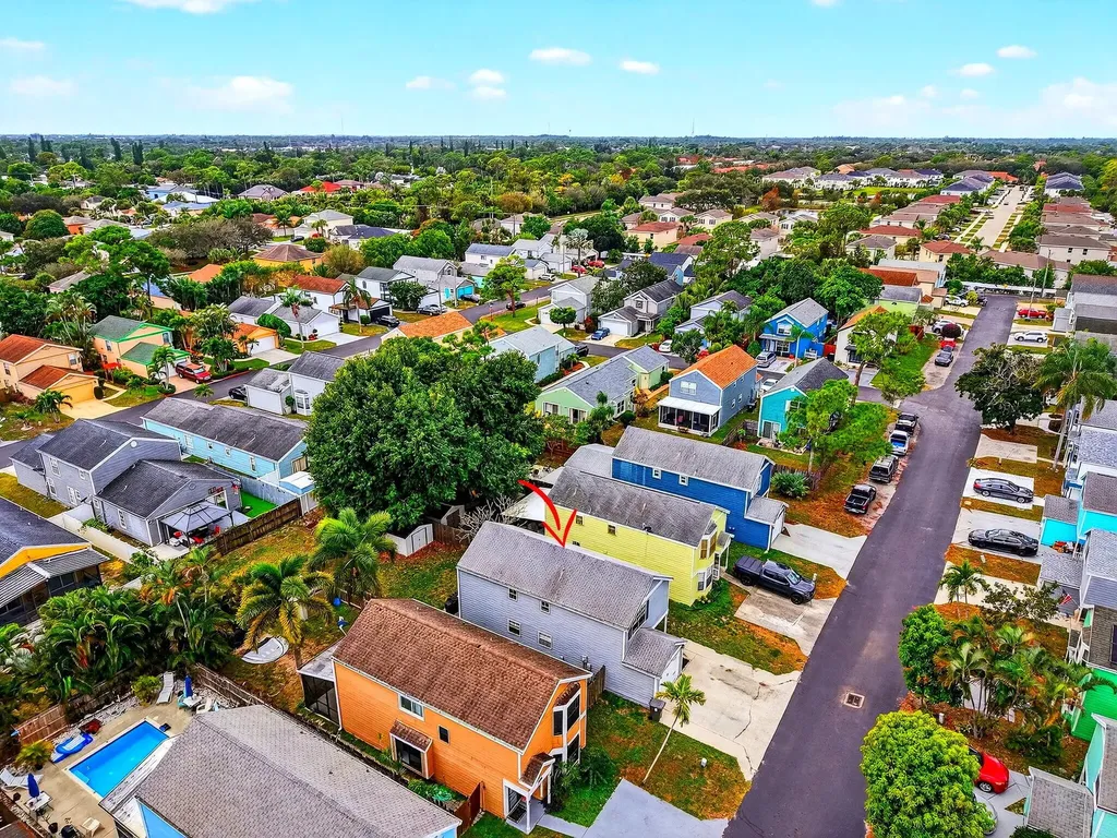 5812 Thisledown Court West Palm Beach FL 33415