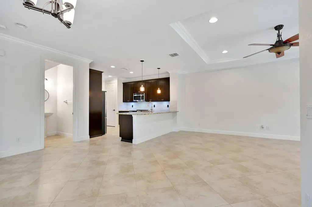4559 Cadiz Circle Palm Beach Gardens FL 33418