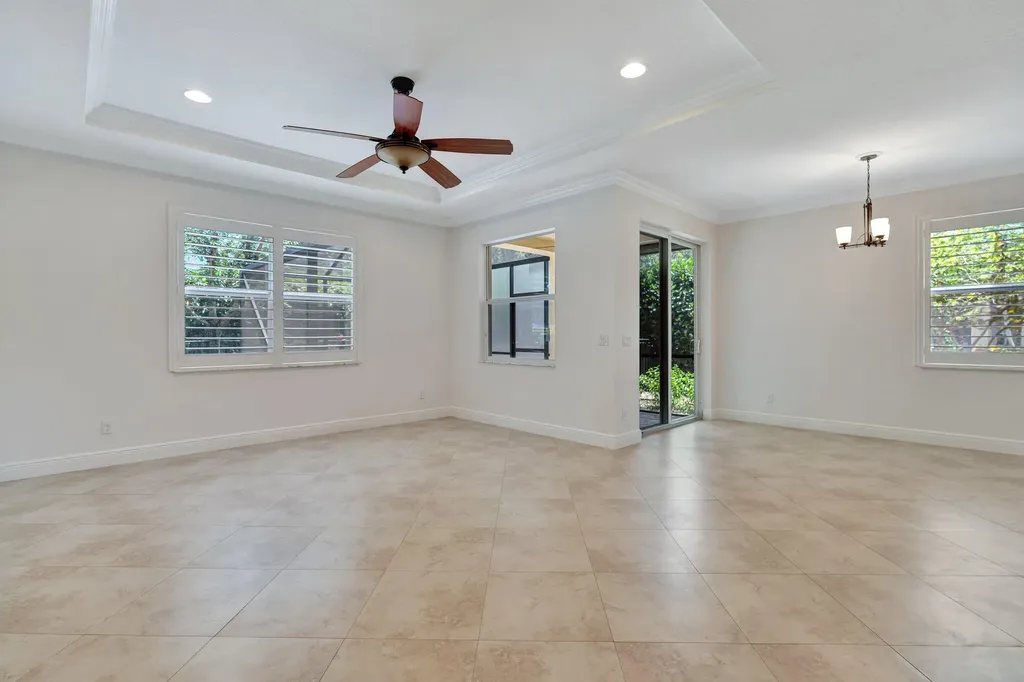 4559 Cadiz Circle Palm Beach Gardens FL 33418