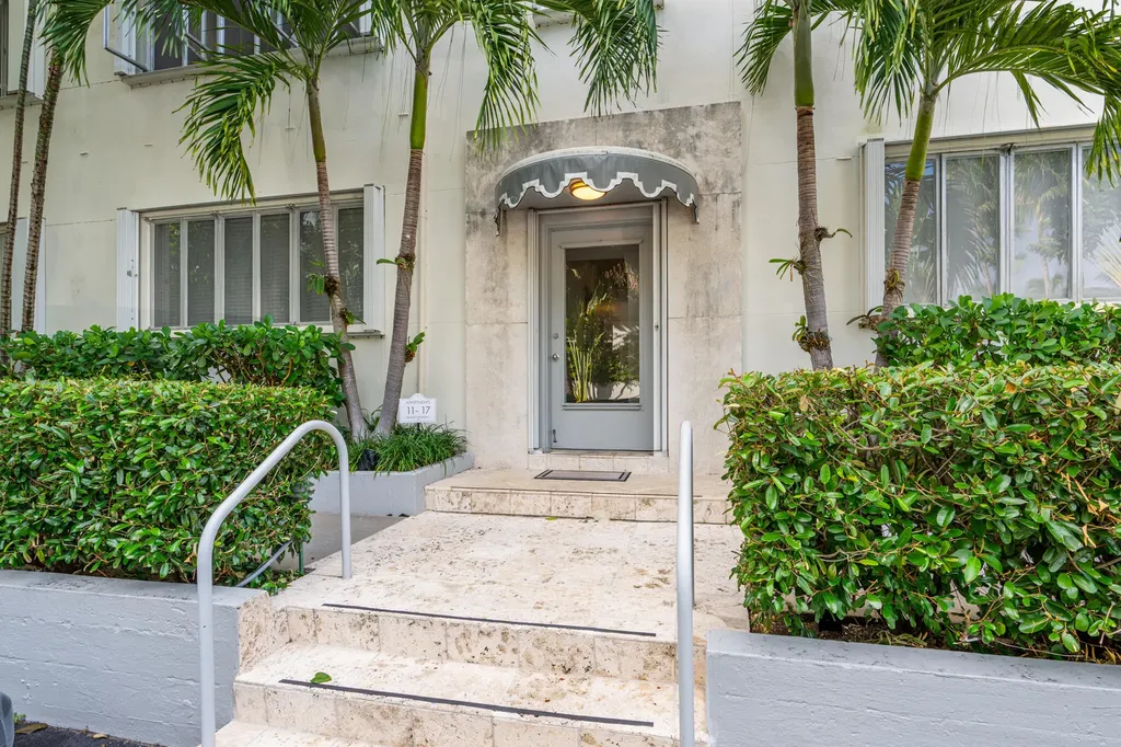 381 S Lake Drive Palm Beach FL 33480