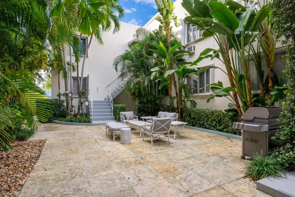 381 S Lake Drive Palm Beach FL 33480