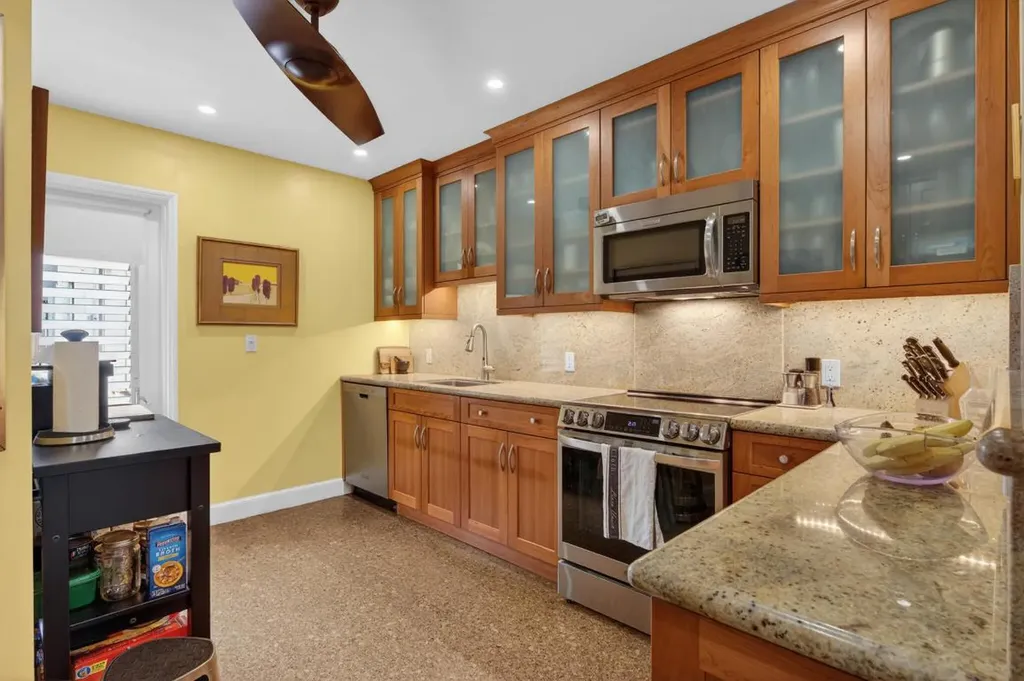 381 S Lake Drive Palm Beach FL 33480