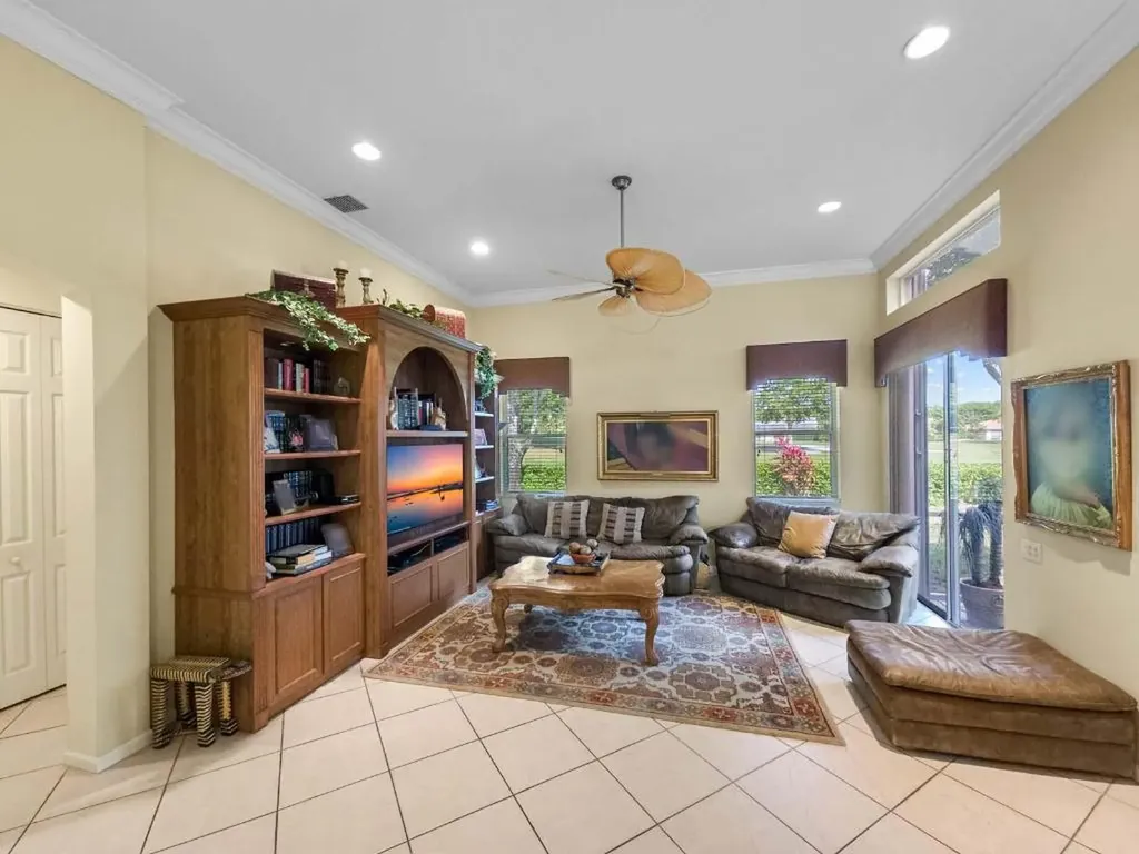 5318 Landon Circle Boynton Beach FL 33437