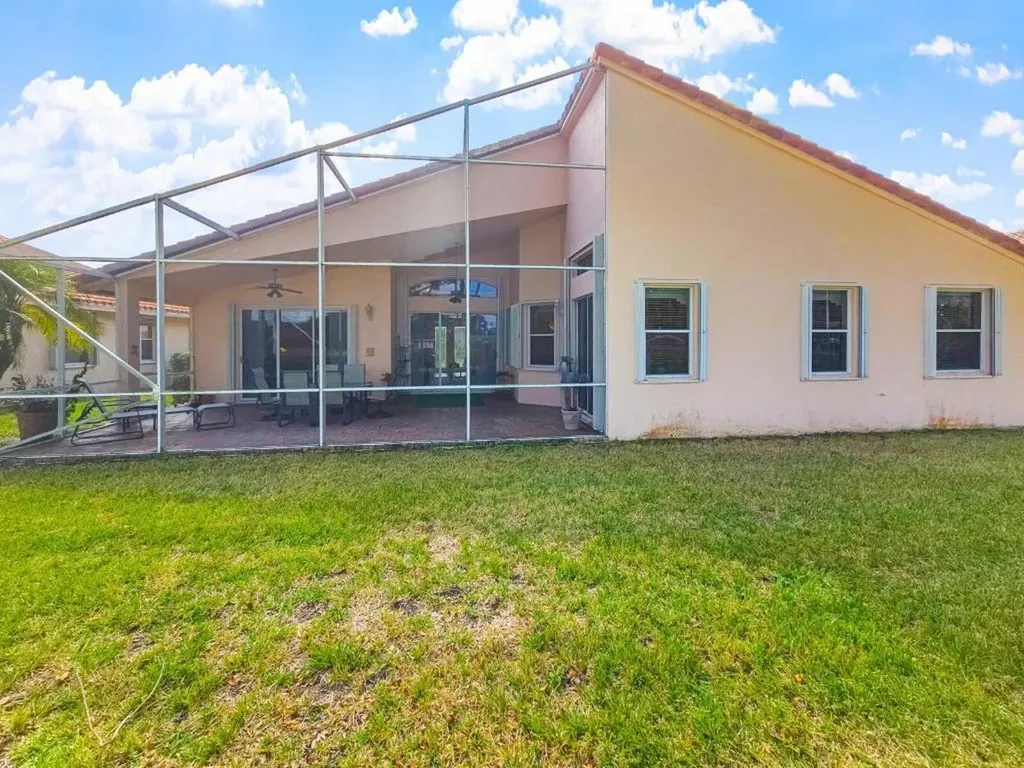 5318 Landon Circle Boynton Beach FL 33437