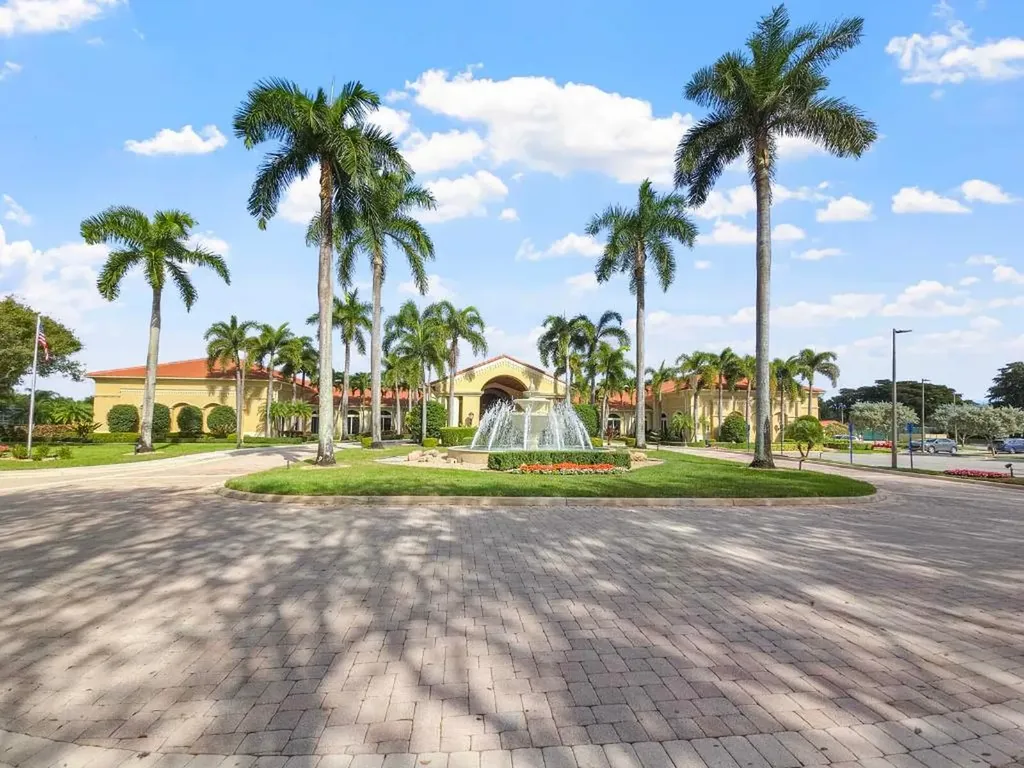 5318 Landon Circle Boynton Beach FL 33437