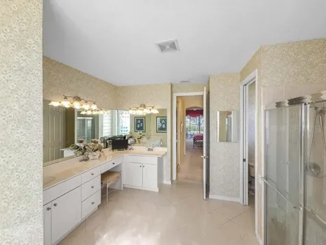 5318 Landon Circle Boynton Beach FL 33437