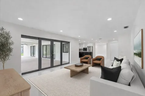 516 Muirfield Drive Atlantis FL 33462