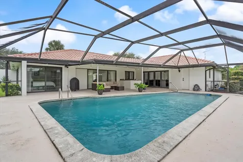 516 Muirfield Drive Atlantis FL 33462