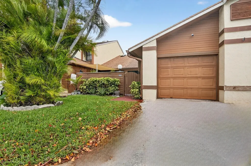 3757 Blue Ridge Road West Palm Beach FL 33406