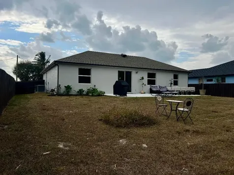 370 SW Kestor Drive Port St Lucie FL 34953