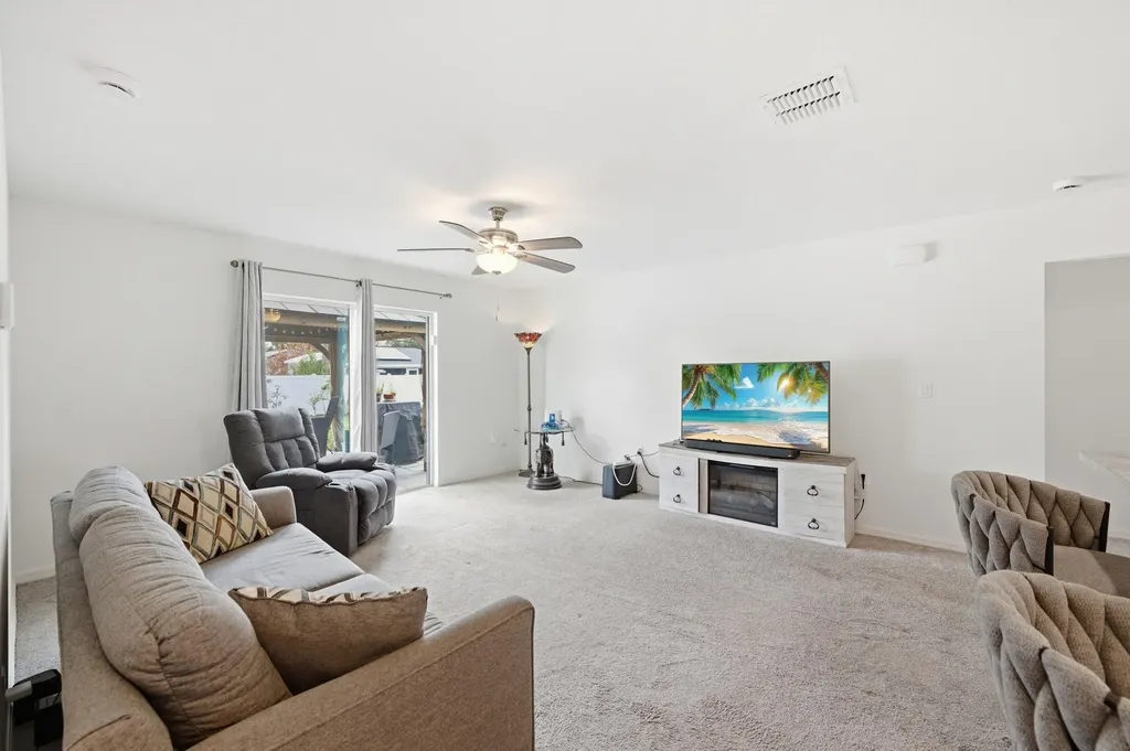 684 SE Crescent Avenue Port St Lucie FL 34984