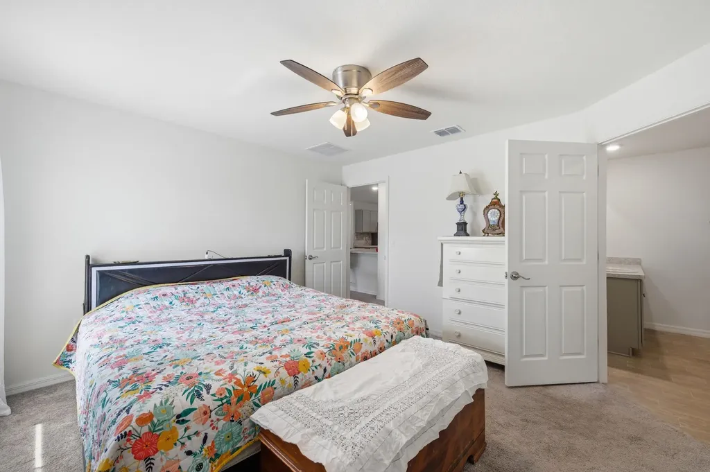 684 SE Crescent Avenue Port St Lucie FL 34984