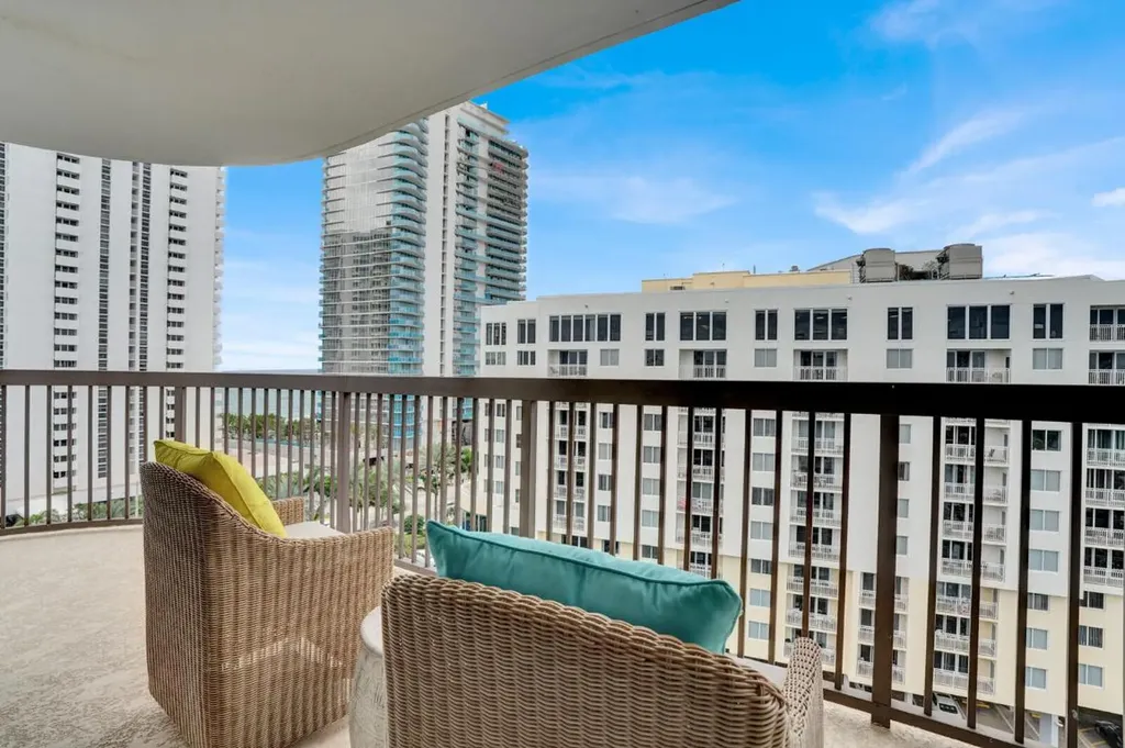 1361 S Ocean Boulevard Pompano Beach FL 33062