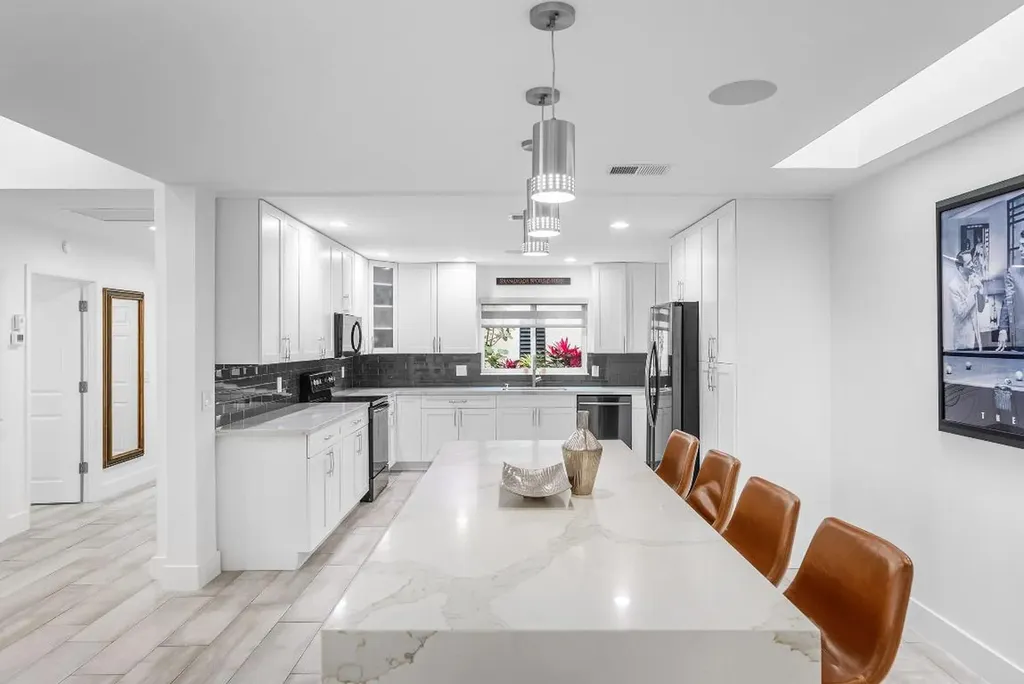 21680 Tall Palm Circle Boca Raton FL 33433