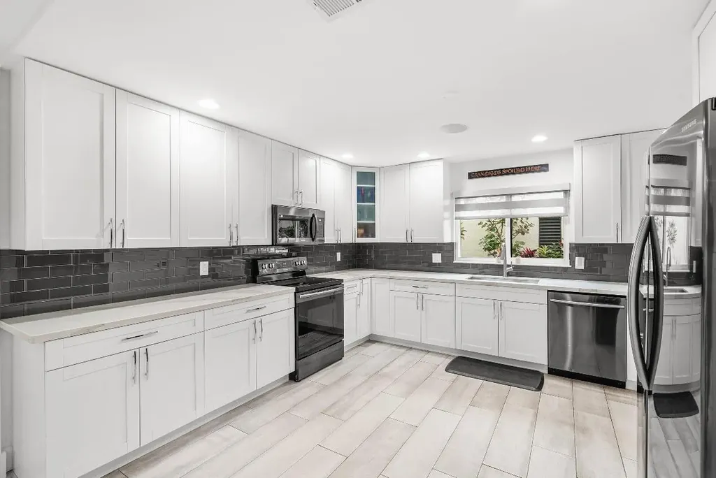 21680 Tall Palm Circle Boca Raton FL 33433