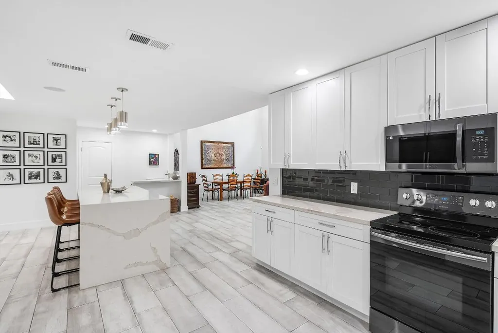 21680 Tall Palm Circle Boca Raton FL 33433