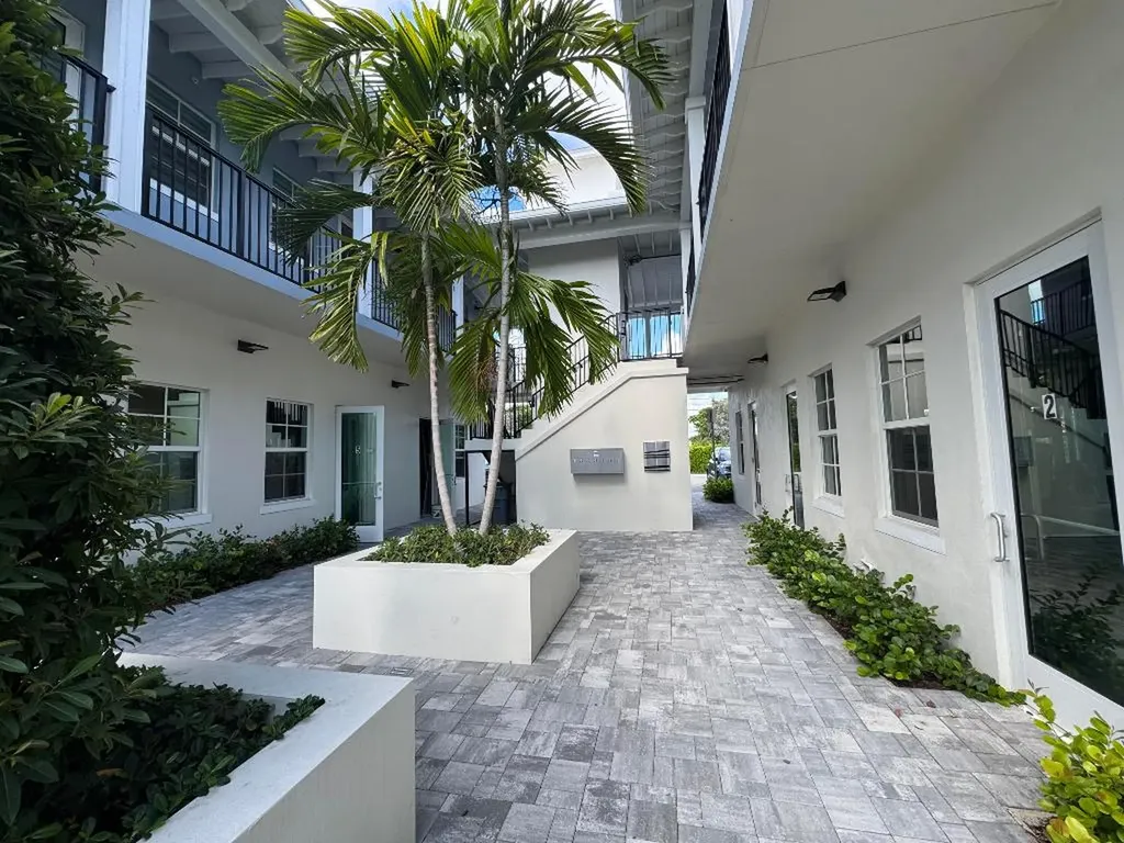 20 NW 6th Avenue Delray Beach FL 33444