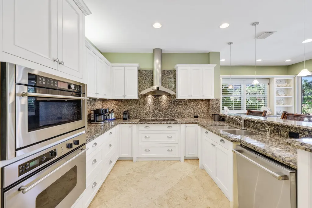 2865 Banyan Boulevard Circle NW Boca Raton FL 33431