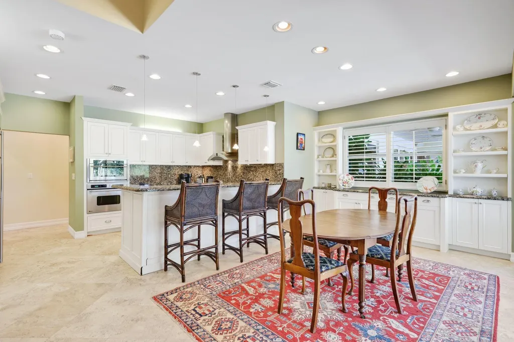 2865 Banyan Boulevard Circle NW Boca Raton FL 33431