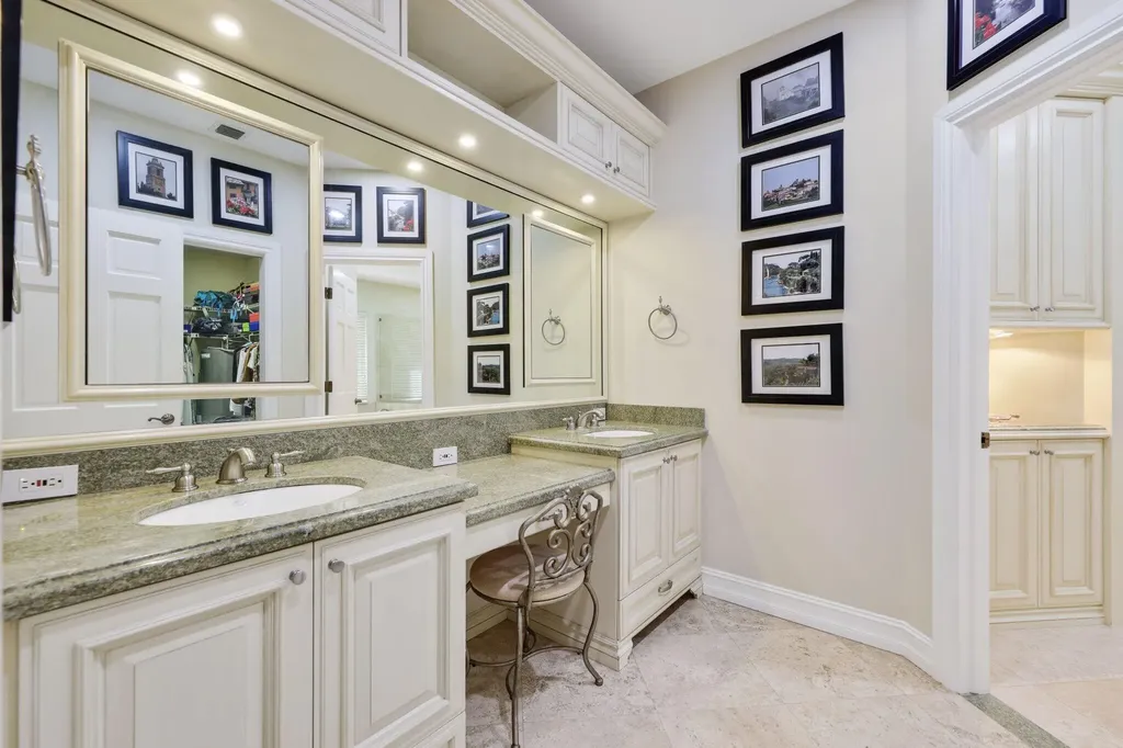 2865 Banyan Boulevard Circle NW Boca Raton FL 33431